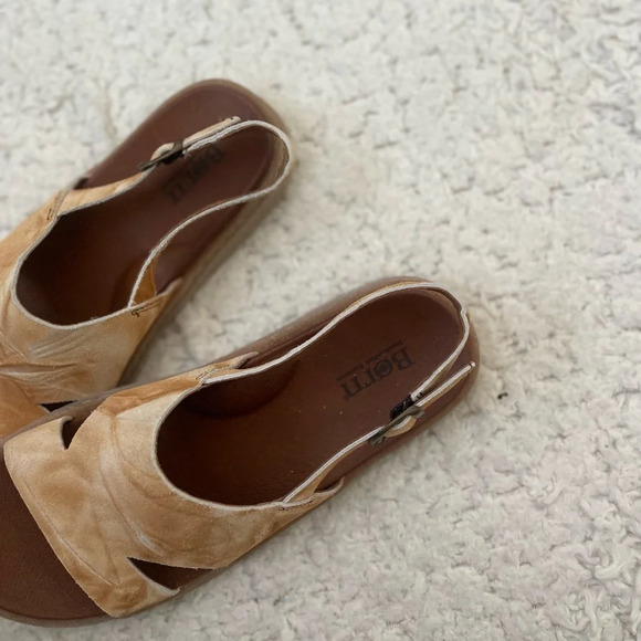 Born Carah Slingback Sandals - Picture 6 of 9